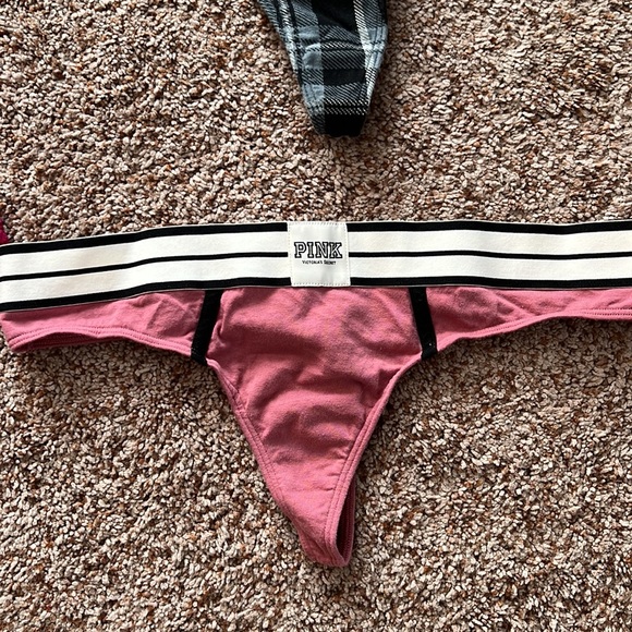 VS PINK panty bundle - Picture 4 of 6
